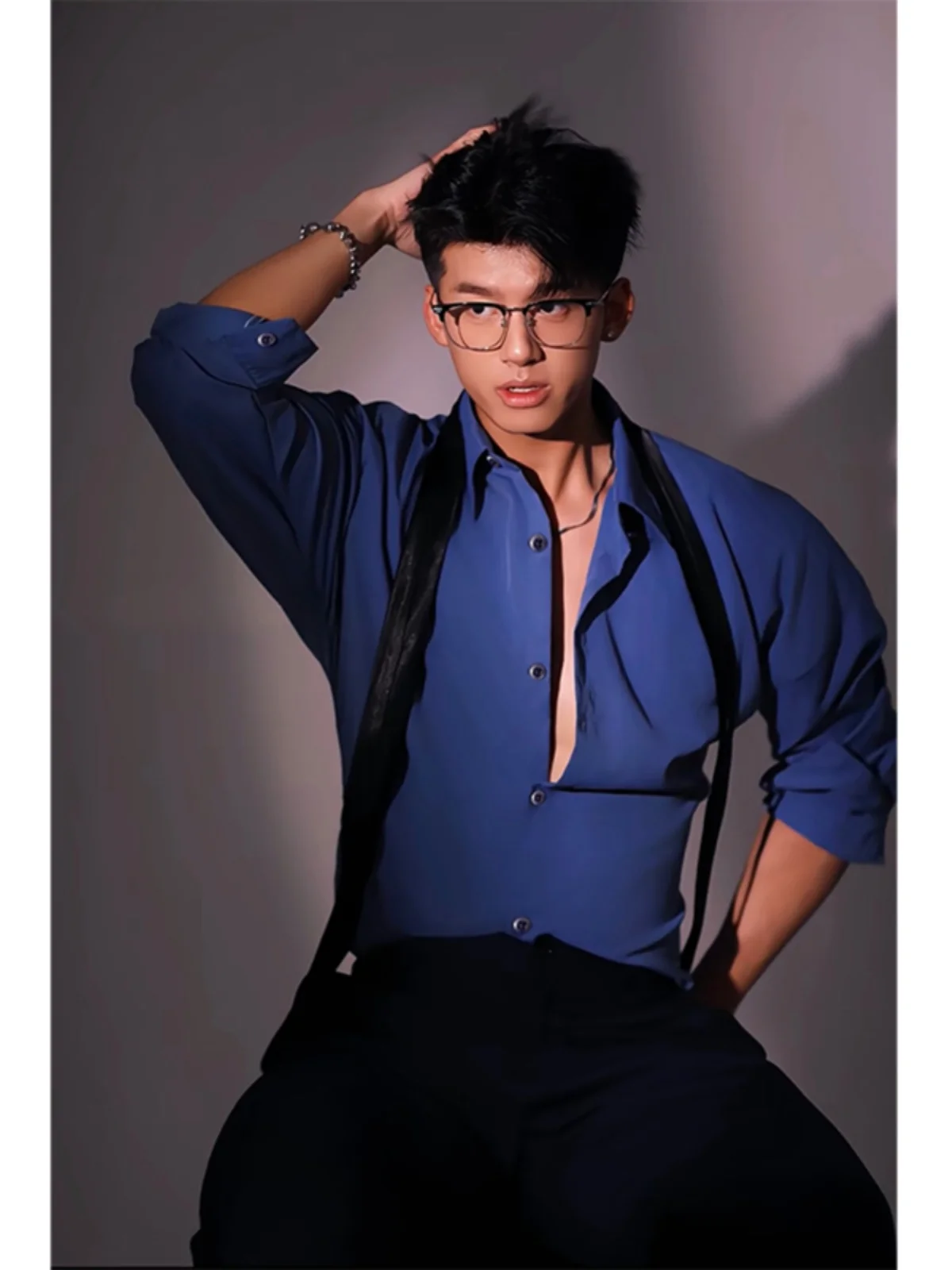 Ele k Blue Long Sve Slim Fit Мужская одежда irt с подсветкой мышц Busin Повседневная осенняя одежда из полиэфирного волокна
Ele k Blue Long Sve Slim Fit Мужская одежда irt с подсветкой мышц Busin Повседневная осенняя одежда из полиэфирного волокна