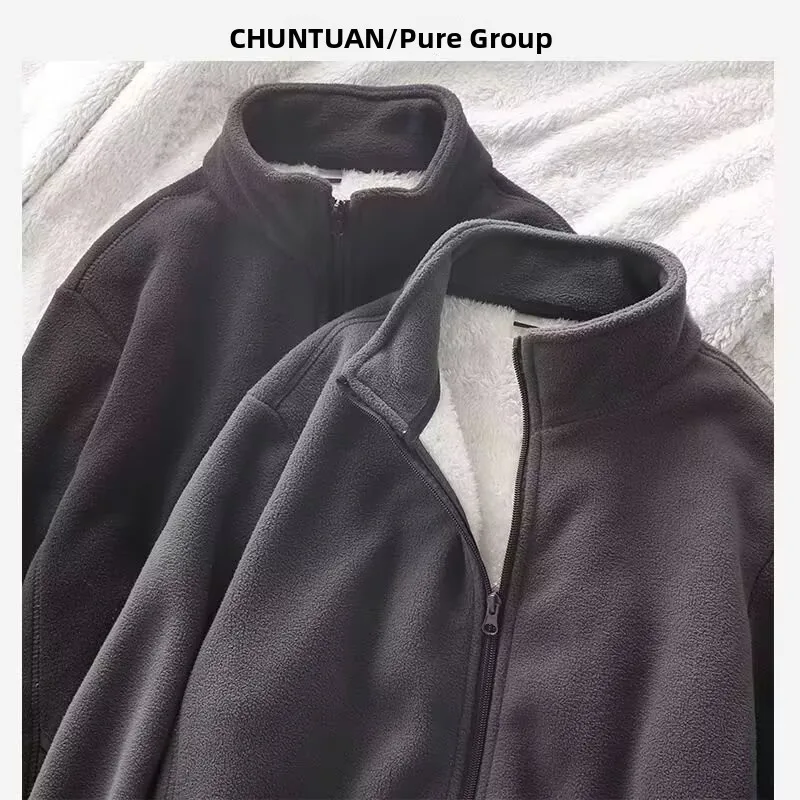 Мужская двусторонняя флисовая куртка премиум-класса, утепленная, осенне-зимняя, хлопковая, теплая, ветрозащитная, на молнии, цветная, с эффектом потертости.
Мужская двусторонняя флисовая куртка премиум-класса, утепленная, осенне-зимняя, хлопковая, теплая, ветрозащитная, на молнии, цветная, с эффектом потертости.