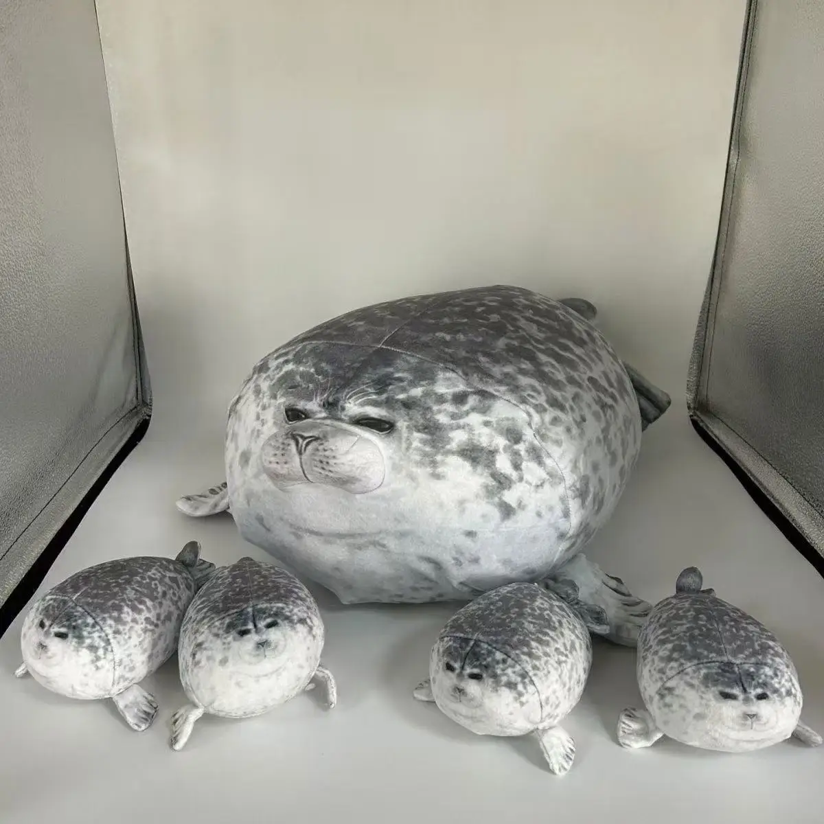 Trendy Chubby Blob Seal Pillow Cute Soft Stuffed Animal Plush Toys Large PP Cotton Gift for Boys Girls Adult
Trendy Chubby Blob Seal Pillow Cute Soft Stuffed Animal Plush Toys Large PP Cotton Gift for Boys Girls Adult