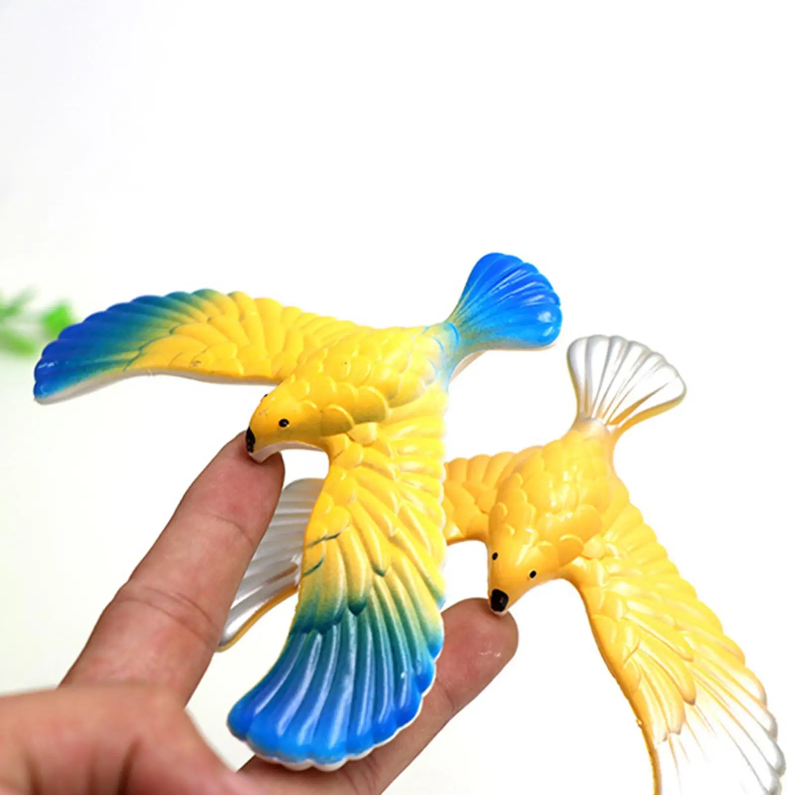 1pcs Balancing Eagle with Pyramid Stand Magic Bird Desk Decor Funny Gadgets Novelty Toys for Children's Gift Miniature Figurines
1pcs Balancing Eagle with Pyramid Stand Magic Bird Desk Decor Funny Gadgets Novelty Toys for Children's Gift Miniature Figurines