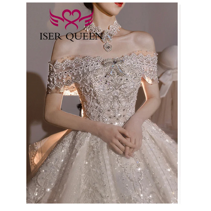 Customized Off The Shoulder High Quality Wedding Dress 2026 Vintage Lace Embroidery With Beading Royal Wedding Gown WX0494
Customized Off The Shoulder High Quality Wedding Dress 2026 Vintage Lace Embroidery With Beading Royal Wedding Gown WX0494