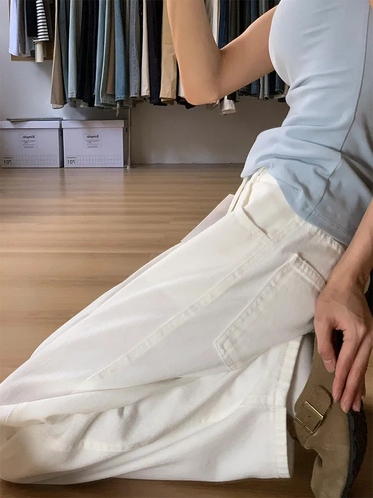 White American Straight Leg Jeans Women's Spring New Large Size Loose Slimming Pear Shape Wide Leg Pants Casual Commute
White American Straight Leg Jeans Women's Spring New Large Size Loose Slimming Pear Shape Wide Leg Pants Casual Commute
