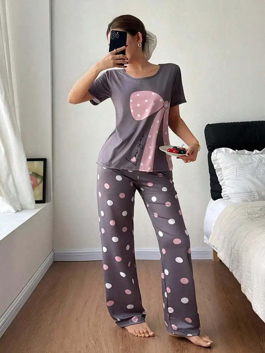Oversized Bow Polka Dot Print Short Sleeve Pajama Set For Women Round Neck Sleepwear
Oversized Bow Polka Dot Print Short Sleeve Pajama Set For Women Round Neck Sleepwear