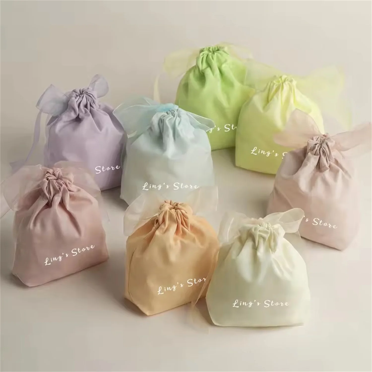 100 шт., милые ювелирные изделия с логотипом, хлопковые сумки, муслиновая сумка из органзы на шнурке, чехол для детского душа, дорожная коробка для покупок для новорожденных, органайзер
100 шт., милые ювелирные изделия с логотипом, хлопковые сумки, муслиновая сумка из органзы на шнурке, чехол для детского душа, дорожная коробка для покупок для новорожденных, органайзер