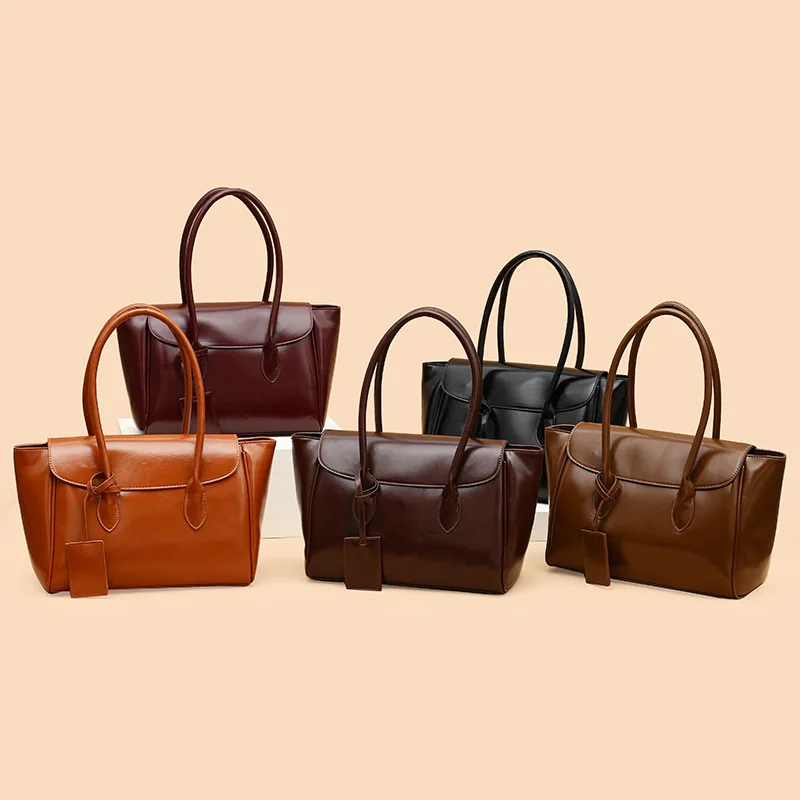 2026 New Women's Large Capacity Commuter Tote Bag Single Shoulder Handbag Wings Bag Urban Simple Style PU Material
2026 New Women's Large Capacity Commuter Tote Bag Single Shoulder Handbag Wings Bag Urban Simple Style PU Material
