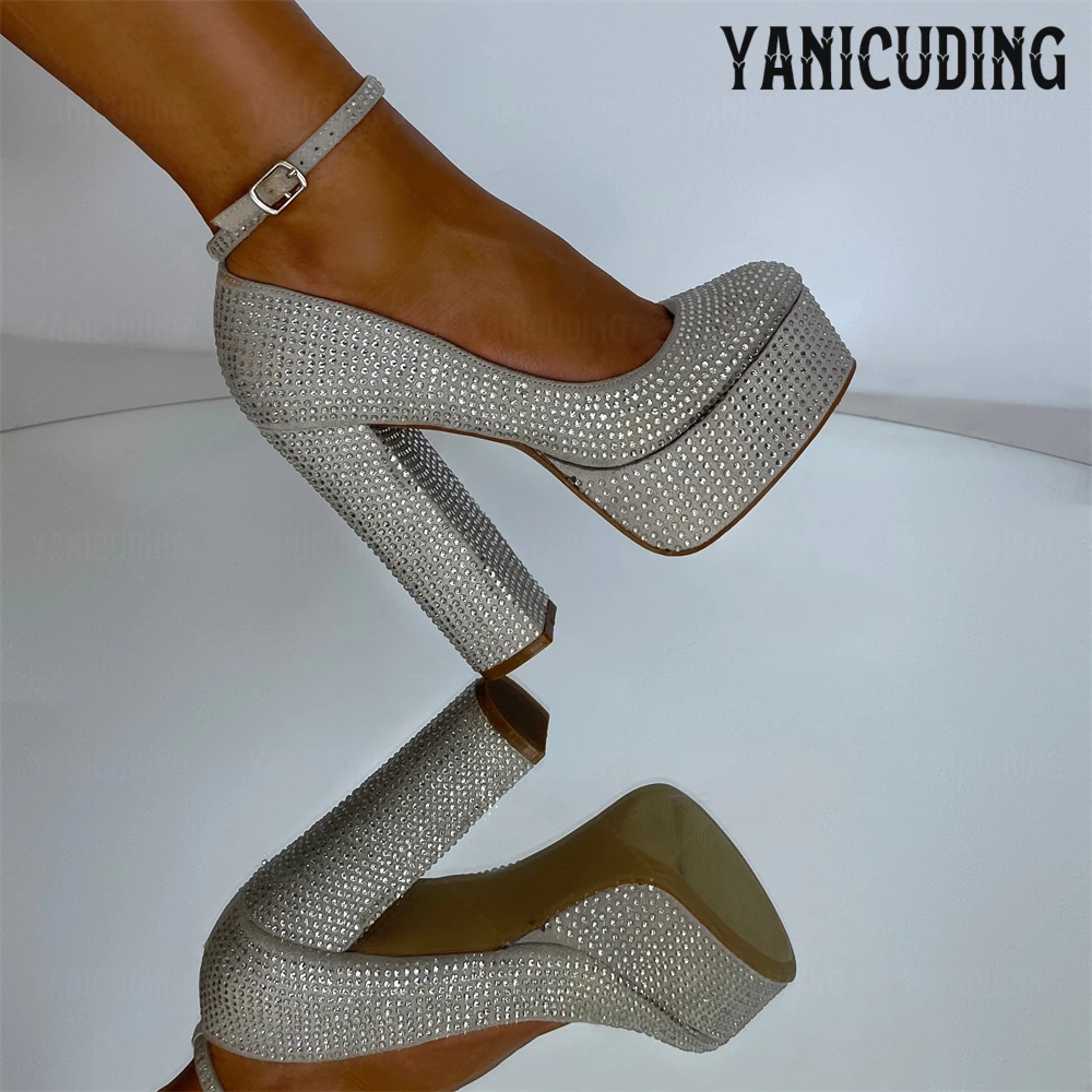 Full Rhinestones Platform Pumps Luxurious Crystal Buckle High Heels Round Toe Chunky Heel Handmade Pumps Shining Banquet Heels
Full Rhinestones Platform Pumps Luxurious Crystal Buckle High Heels Round Toe Chunky Heel Handmade Pumps Shining Banquet Heels
