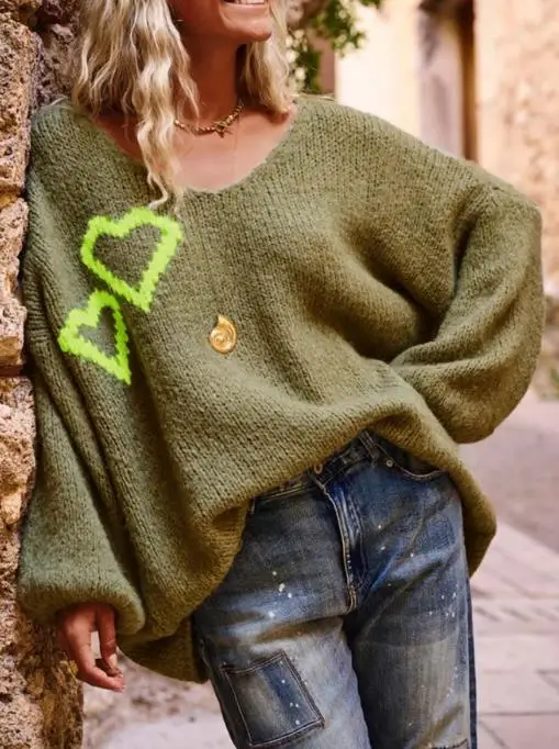 2025 Autumn/Winter New Love Pattern V-neck Sweater for Women's Casual Loose Long Sleeve Hooded Knitted Sweater
2025 Autumn/Winter New Love Pattern V-neck Sweater for Women's Casual Loose Long Sleeve Hooded Knitted Sweater