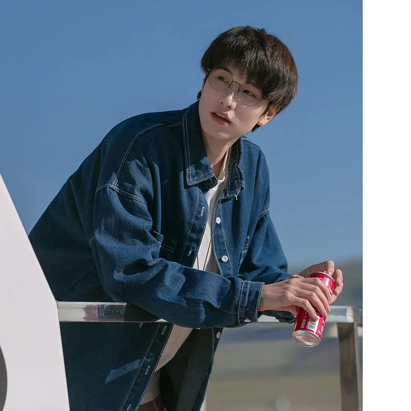 Retro Japanese Style Deep Blue Long Sleeve Men's Denim Shirt Casual Loose BF Style Outerwear Thin Coat for Couples
Retro Japanese Style Deep Blue Long Sleeve Men's Denim Shirt Casual Loose BF Style Outerwear Thin Coat for Couples