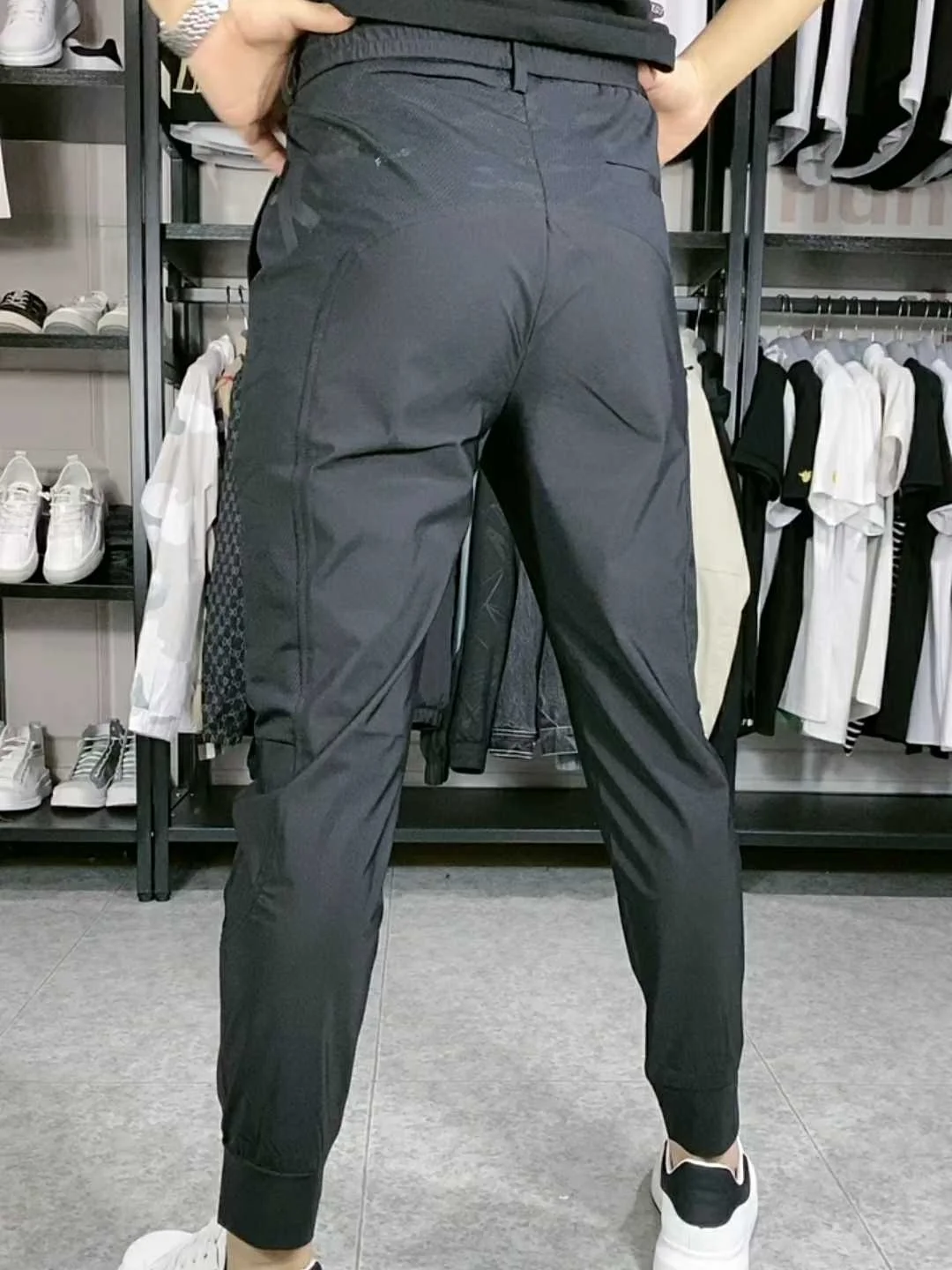 Мужские летние уличные брюки из ледяного шелка с быстрым высыханием, в стиле пэчворк, повседневные, модные, эластичные, облегающие, дышащие, спортивные штаны
Мужские летние уличные брюки из ледяного шелка с быстрым высыханием, в стиле пэчворк, повседневные, модные, эластичные, облегающие, дышащие, спортивные штаны