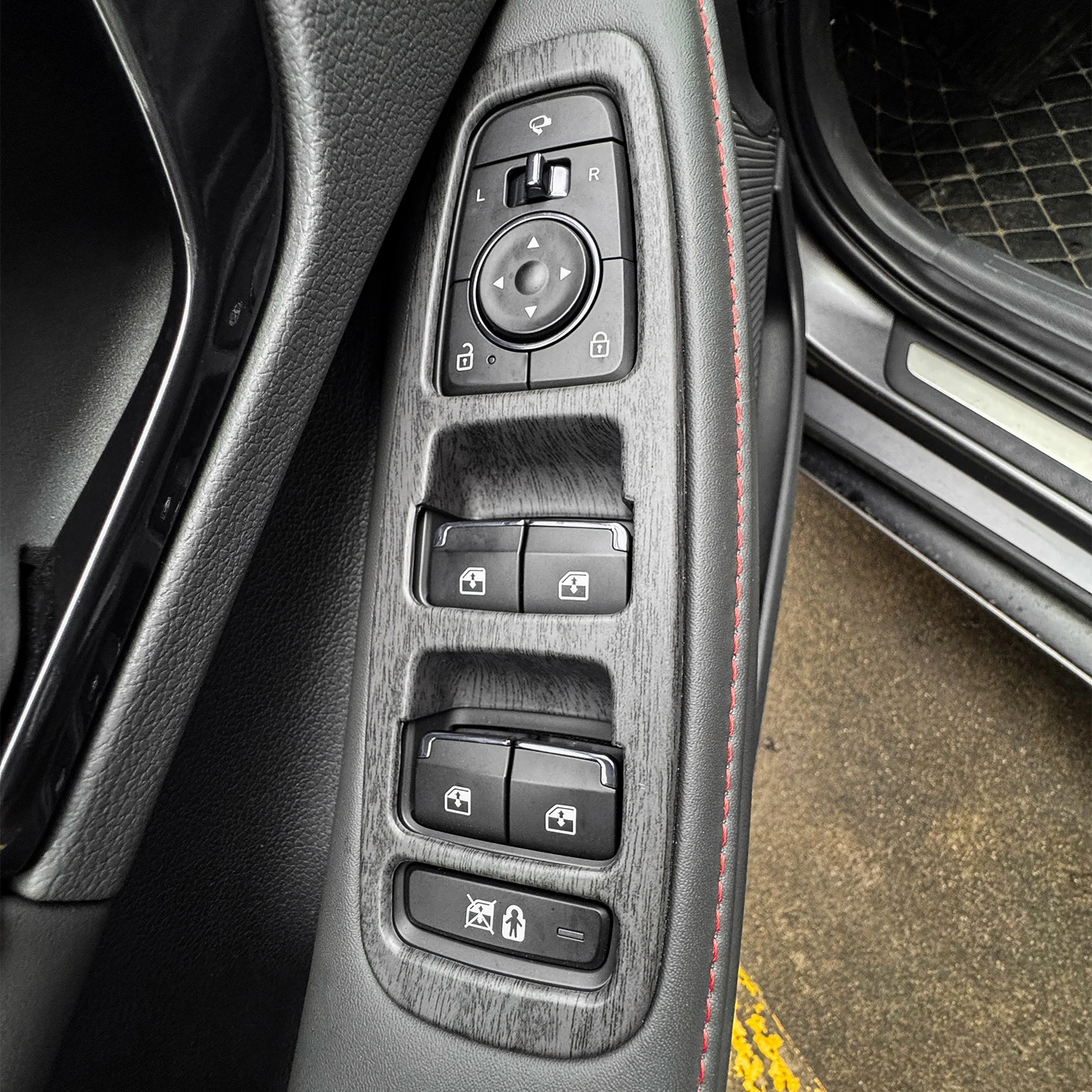 Wood Grain Style Window Switch Button Cover Door Armrest Panel Trim Interior For Hyundai Sonata DN8 2021-2025
Wood Grain Style Window Switch Button Cover Door Armrest Panel Trim Interior For Hyundai Sonata DN8 2021-2025