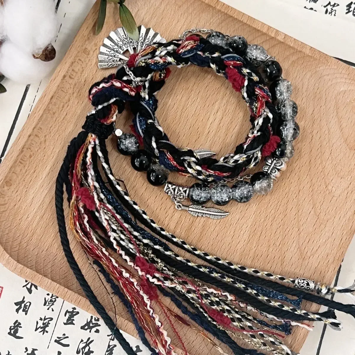 Coloured Glazed Tibetan Style Woven Hand Rope Vintage Chinese Ethnic Style Black Red Charms Bracelet For Women Bring In Wealth
Coloured Glazed Tibetan Style Woven Hand Rope Vintage Chinese Ethnic Style Black Red Charms Bracelet For Women Bring In Wealth