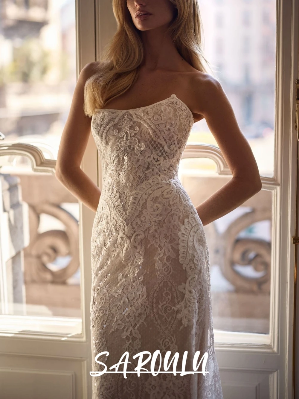 Intricate Strapless Appliques Wedding Dress, Glitter Mermaid Lace Bridal Gown, Customized Romantic Women Bride Wear, Zipper Back
Intricate Strapless Appliques Wedding Dress, Glitter Mermaid Lace Bridal Gown, Customized Romantic Women Bride Wear, Zipper Back