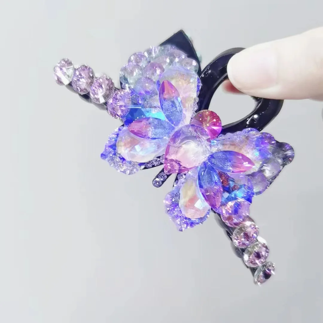 Новая хрустальная бабочка, двусторонняя ручка, все, женская заколка в виде акулы на затылке, полный зажим, заколка для волос
Новая хрустальная бабочка, двусторонняя ручка, все, женская заколка в виде акулы на затылке, полный зажим, заколка для волос