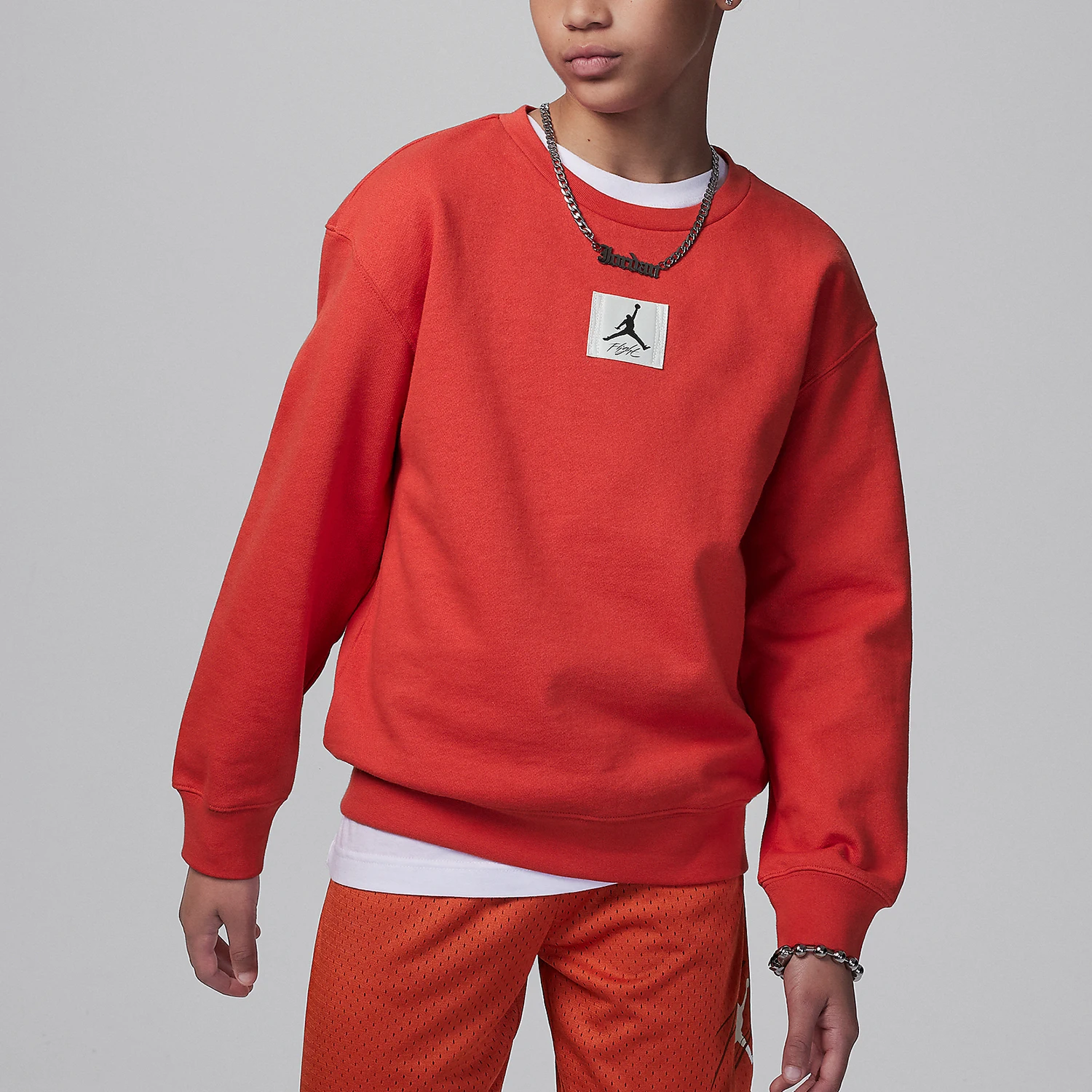 Nike genuine JORDAN new children's fashionable round neck casual hoodie HF2529-604
Nike genuine JORDAN new children's fashionable round neck casual hoodie HF2529-604