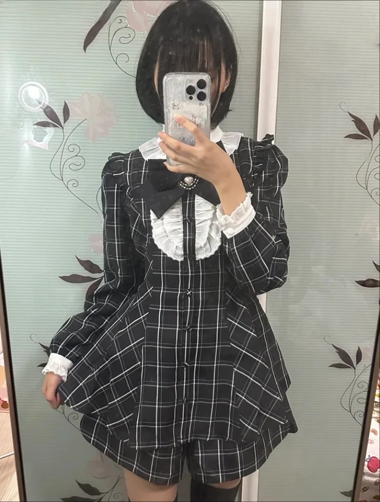 Sweet SC Suit Plaid Mass Production Новые весенние женские наряды Rojita Lolita Bow Утягивающая рубашка Топ и шорты Комплекты из двух предметов
Sweet SC Suit Plaid Mass Production Новые весенние женские наряды Rojita Lolita Bow Утягивающая рубашка Топ и шорты Комплекты из двух предметов