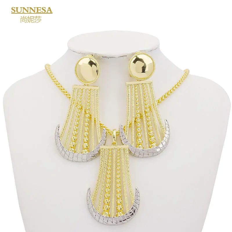 SUNNESA Fashion 18k Gold Plated Dangle Pendant Necklace African Earrings Sets for Women Copper Plated Long Dubai Jewelry
SUNNESA Fashion 18k Gold Plated Dangle Pendant Necklace African Earrings Sets for Women Copper Plated Long Dubai Jewelry