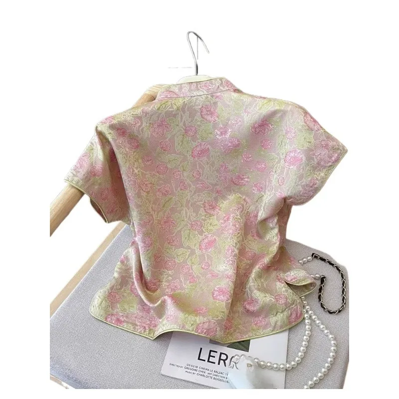 Summer with High-end and Elegant Look The Latest Fashionable and Casual New Chinese-style Retro Button-up Pink Short-sleeved Top
Summer with High-end and Elegant Look The Latest Fashionable and Casual New Chinese-style Retro Button-up Pink Short-sleeved Top