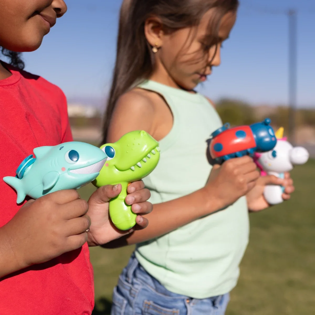 Chuckle & Roar Squirty Squirts Dino & Shark Water Blasters - 2pk
Chuckle & Roar Squirty Squirts Dino & Shark Water Blasters - 2pk