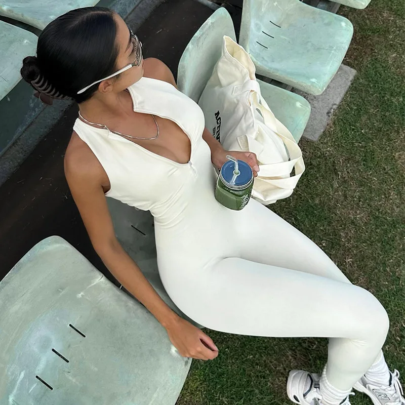 2024 solid color half high neck zipper sleeveless hollow backless knitted high elastic casual special sports jumpsuit trousers
2024 solid color half high neck zipper sleeveless hollow backless knitted high elastic casual special sports jumpsuit trousers