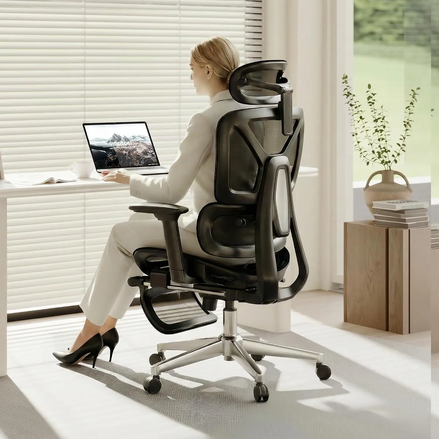FLEXISPOT ErgoX Premium Ergonomic Office Chair with Footrest - Adjustable 3D Armrests, Dynamic Lumbar Support, Recline & Tilt Fu
FLEXISPOT ErgoX Premium Ergonomic Office Chair with Footrest - Adjustable 3D Armrests, Dynamic Lumbar Support, Recline & Tilt Fu