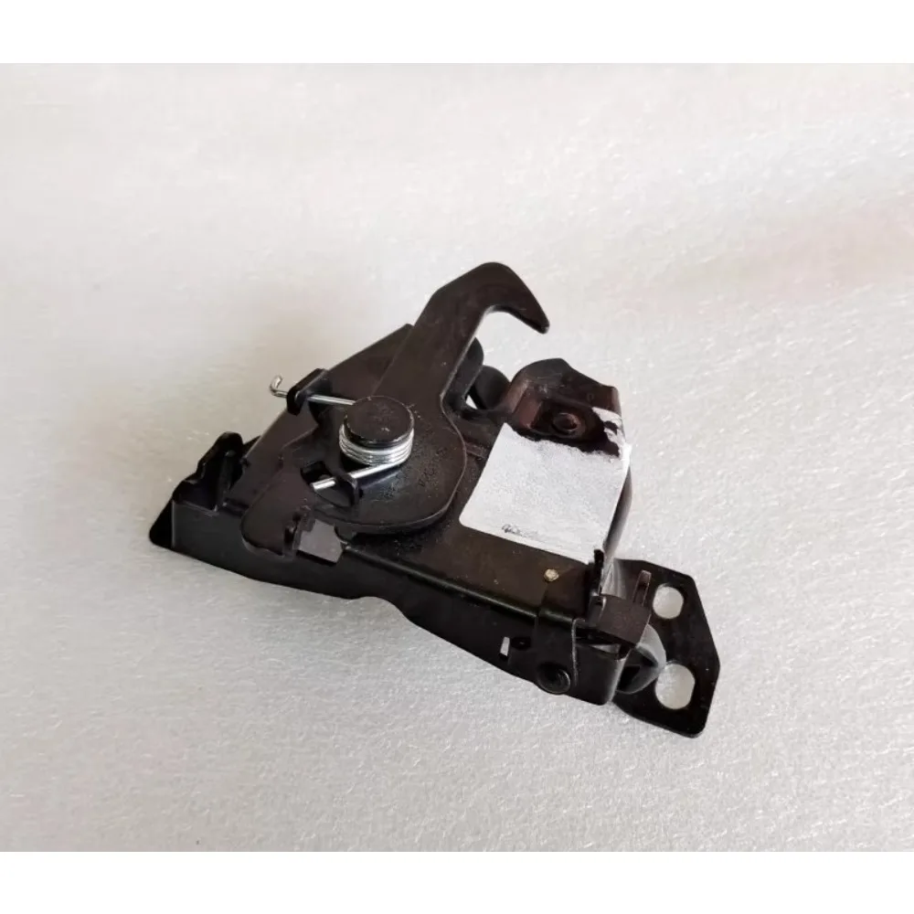 For Geely for Emgrand GS GL Engine Hood Body Compartment Lock Block Assembly Automobile Parts Brand New
For Geely for Emgrand GS GL Engine Hood Body Compartment Lock Block Assembly Automobile Parts Brand New