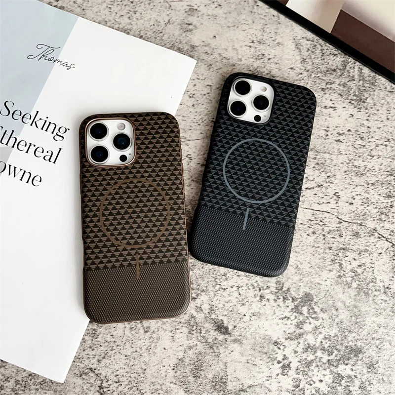 Carbon Fiber Texture MagSafe Case for iPhone 16 Pro/16 15 Pro Max Wireless Charging 2-in-1 Splicing Shockproof Protective Cover
Carbon Fiber Texture MagSafe Case for iPhone 16 Pro/16 15 Pro Max Wireless Charging 2-in-1 Splicing Shockproof Protective Cover