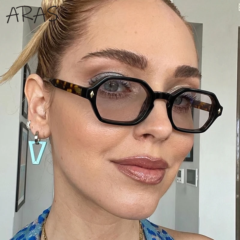 Small Frame Y2K Punk Square Sunglasses Women 2026 Luxury Designer Polygon Change Color Sun Glasses Ladies Vintage Outdoor Shades
Small Frame Y2K Punk Square Sunglasses Women 2026 Luxury Designer Polygon Change Color Sun Glasses Ladies Vintage Outdoor Shades