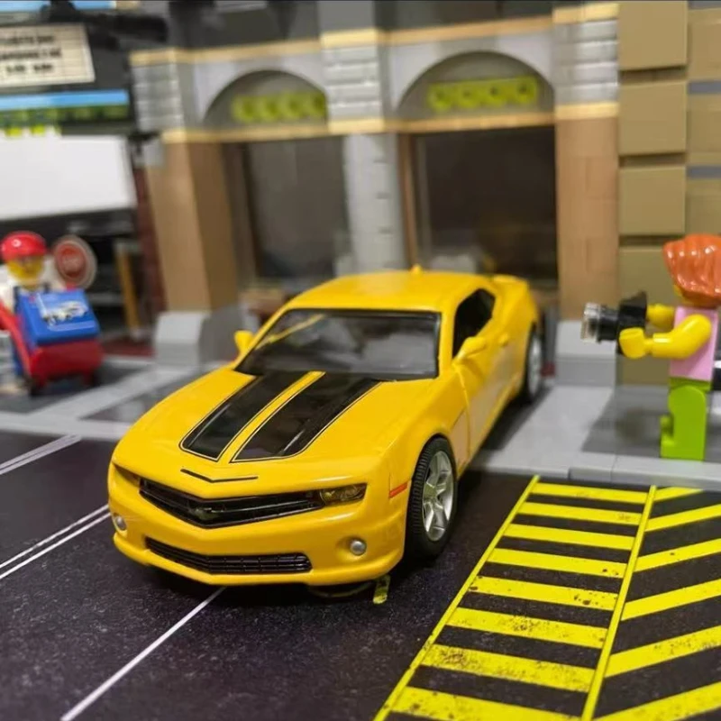 1:36 модель автомобиля Chevrolet Camaro масштабная металлическая литая под давлением реплика домашний офис миниатюрный художественный автомобиль хобби украшения детская игрушка для мальчиков
1:36 модель автомобиля Chevrolet Camaro масштабная металлическая литая под давлением реплика домашний офис миниатюрный художественный автомобиль хобби украшения детская игрушка для мальчиков