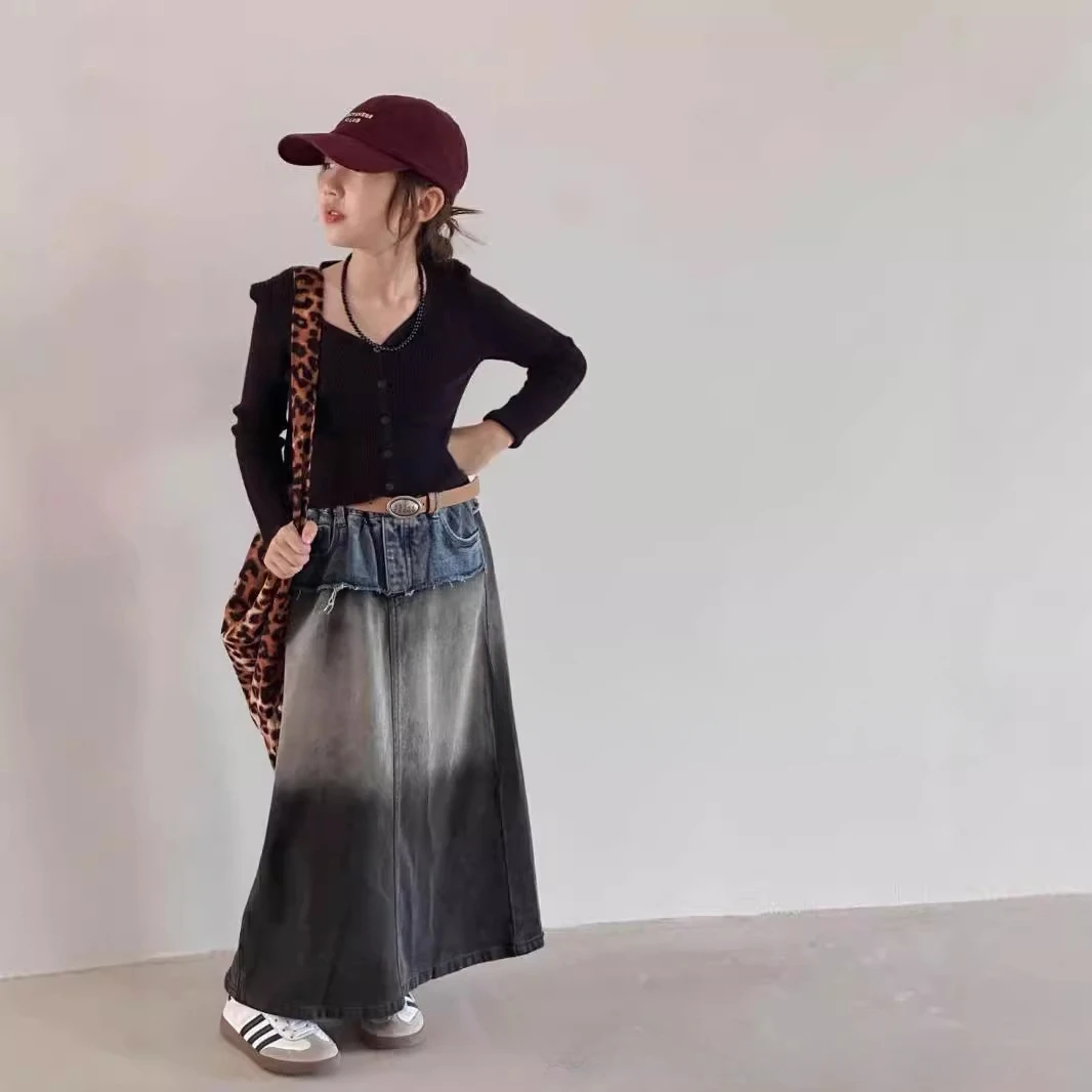 Girls skirt size 110-160 Autumn 2024 Korean version denim skirts without the belt 아동복
Girls skirt size 110-160 Autumn 2024 Korean version denim skirts without the belt 아동복