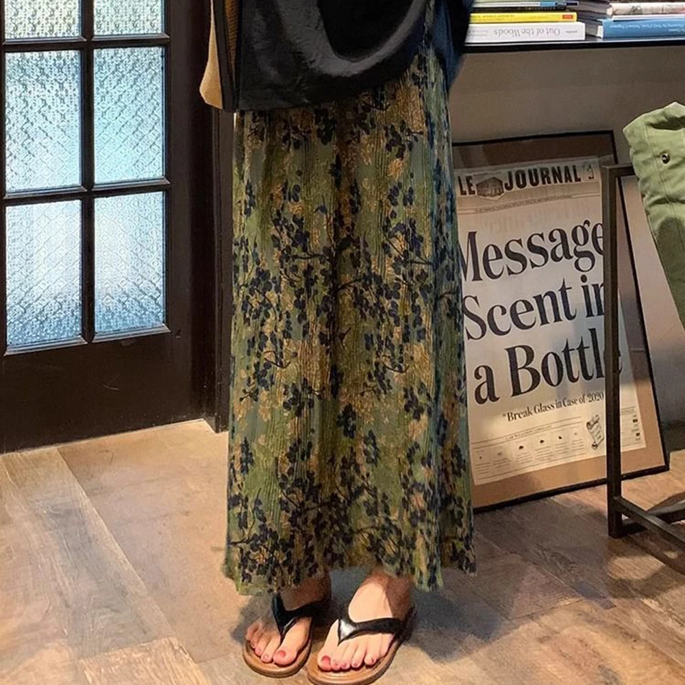 Design sense pleated skirt for women, summer high waist, mid length, retro print, slimming green floral wrap, hip split skirt
Design sense pleated skirt for women, summer high waist, mid length, retro print, slimming green floral wrap, hip split skirt