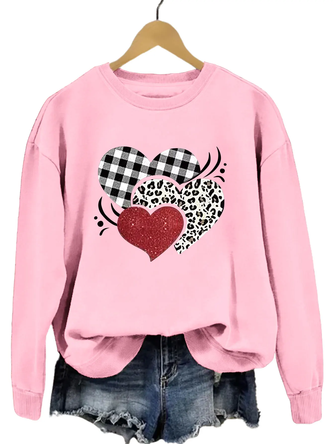 Europe and United States Autumn Three Love Printed Pattern Fashion All Round Neck Hoodie Women Pullover Long Sleeve Wholesale
Europe and United States Autumn Three Love Printed Pattern Fashion All Round Neck Hoodie Women Pullover Long Sleeve Wholesale