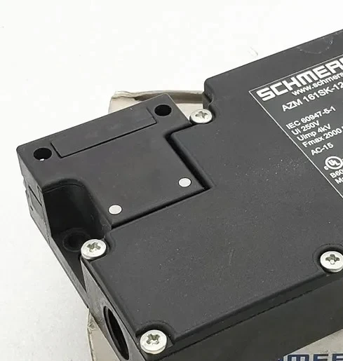 2025.4Schmeisen Safety Door Switch AZM161SK-12/12RKA-024 AZM161SK-12/12RK-024 In stock: 1 piece
2025.4Schmeisen Safety Door Switch AZM161SK-12/12RKA-024 AZM161SK-12/12RK-024 In stock: 1 piece