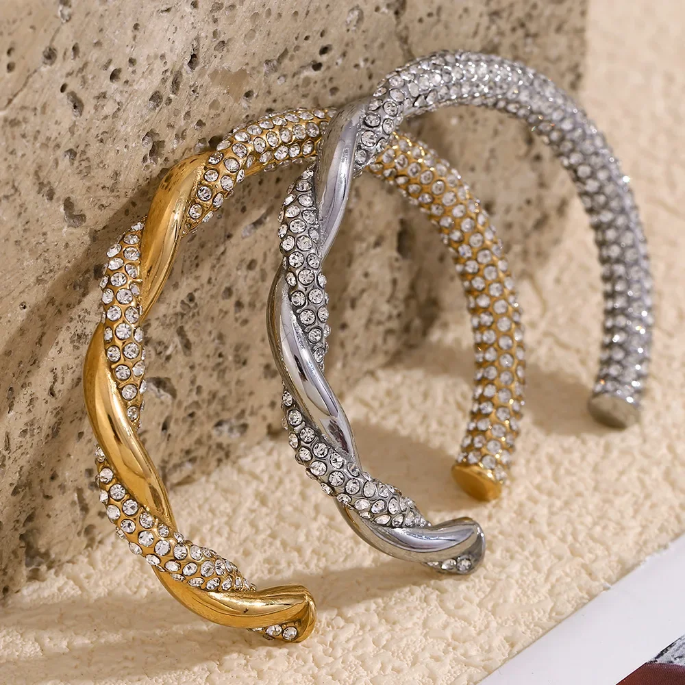 Gold/Silver Color Asymmetric Rhinestone Distortion Adjustable Bracelet 316L Stainless Steel Jewelry For Women Girl
Gold/Silver Color Asymmetric Rhinestone Distortion Adjustable Bracelet 316L Stainless Steel Jewelry For Women Girl