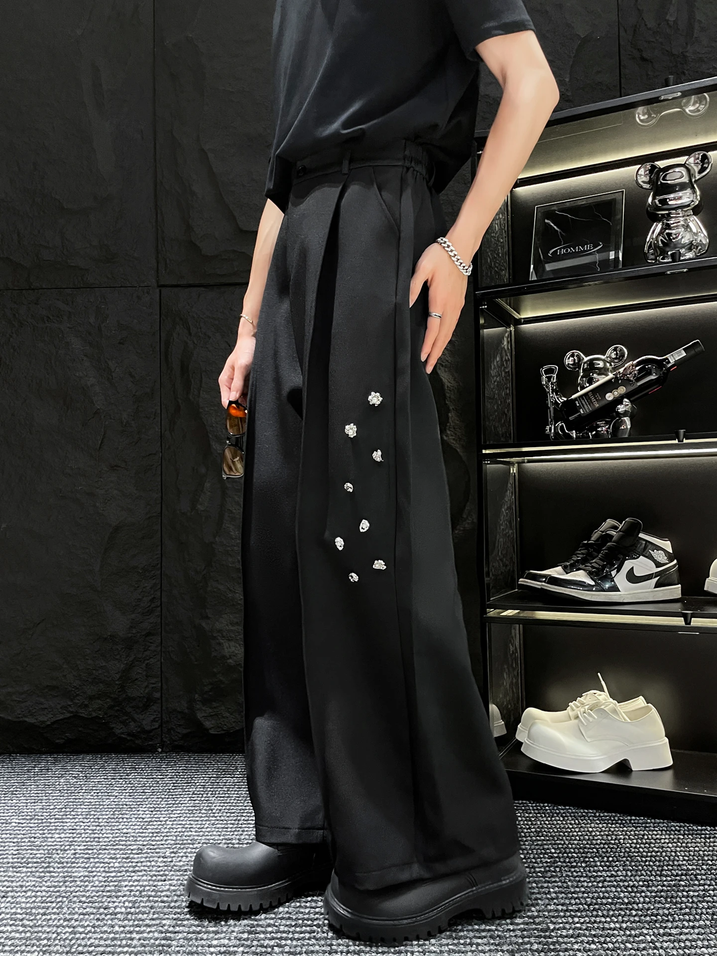 HOMME Straight Leg Pants Loose Fit Metal Button Design Drapey Floor-Length Casual West Pants Youth ular Autumn Wear
HOMME Straight Leg Pants Loose Fit Metal Button Design Drapey Floor-Length Casual West Pants Youth ular Autumn Wear