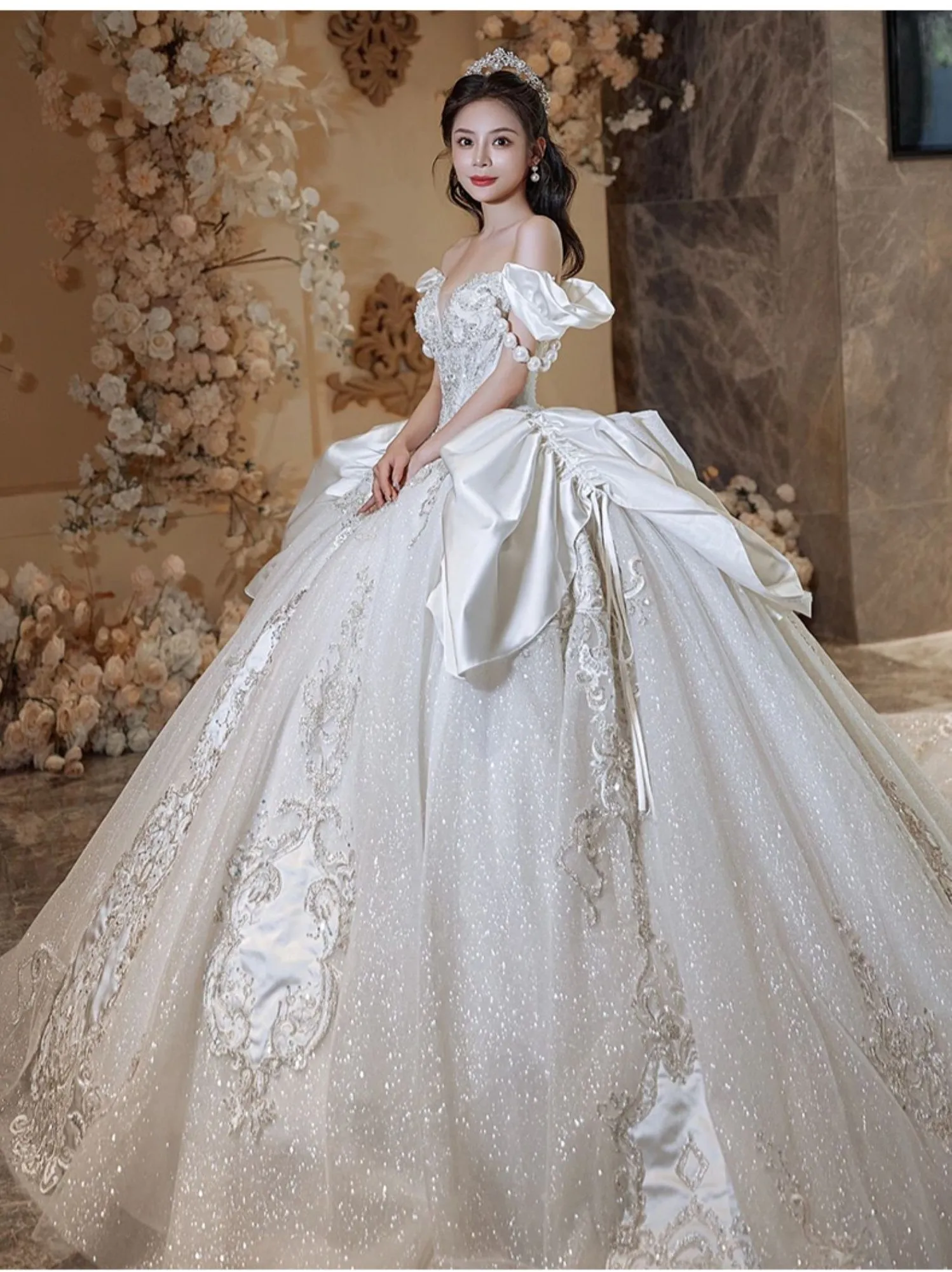 Castle Custom Made Wedding Dresses Sweetheart Off the Shoulder Cathedral Tail Crystal Sequins Vestidos de novias Bridal Gowns
Castle Custom Made Wedding Dresses Sweetheart Off the Shoulder Cathedral Tail Crystal Sequins Vestidos de novias Bridal Gowns