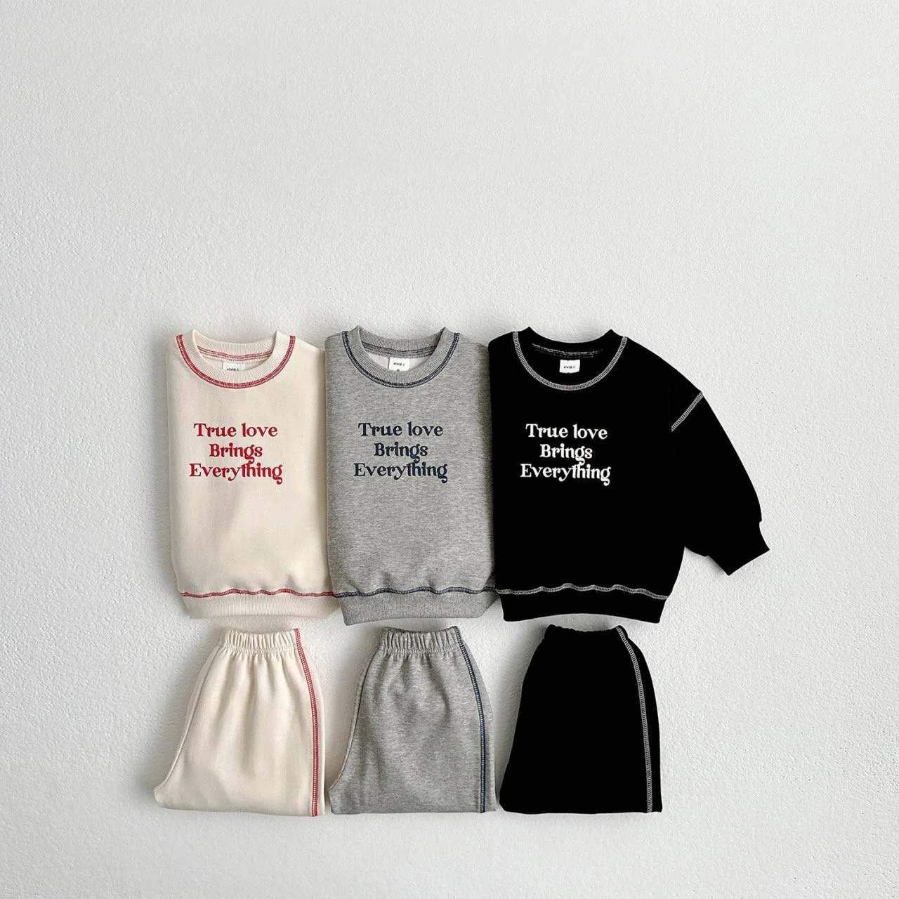 2024 Autumn New Children Long Sleeve Clothes Set Boys Girls Letter Sweatshirt + Pants 2pcs Suit Kids Versatile Casual Outfits
2024 Autumn New Children Long Sleeve Clothes Set Boys Girls Letter Sweatshirt + Pants 2pcs Suit Kids Versatile Casual Outfits