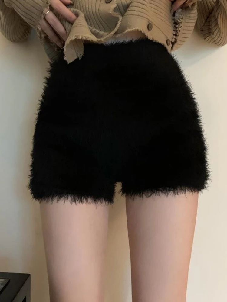 Black Furry Casual Slimming Short Pants Women's Autumn Winter Bottoming Safety Pants Anti-Light Walking Pants Polyester Fiber
Black Furry Casual Slimming Short Pants Women's Autumn Winter Bottoming Safety Pants Anti-Light Walking Pants Polyester Fiber
