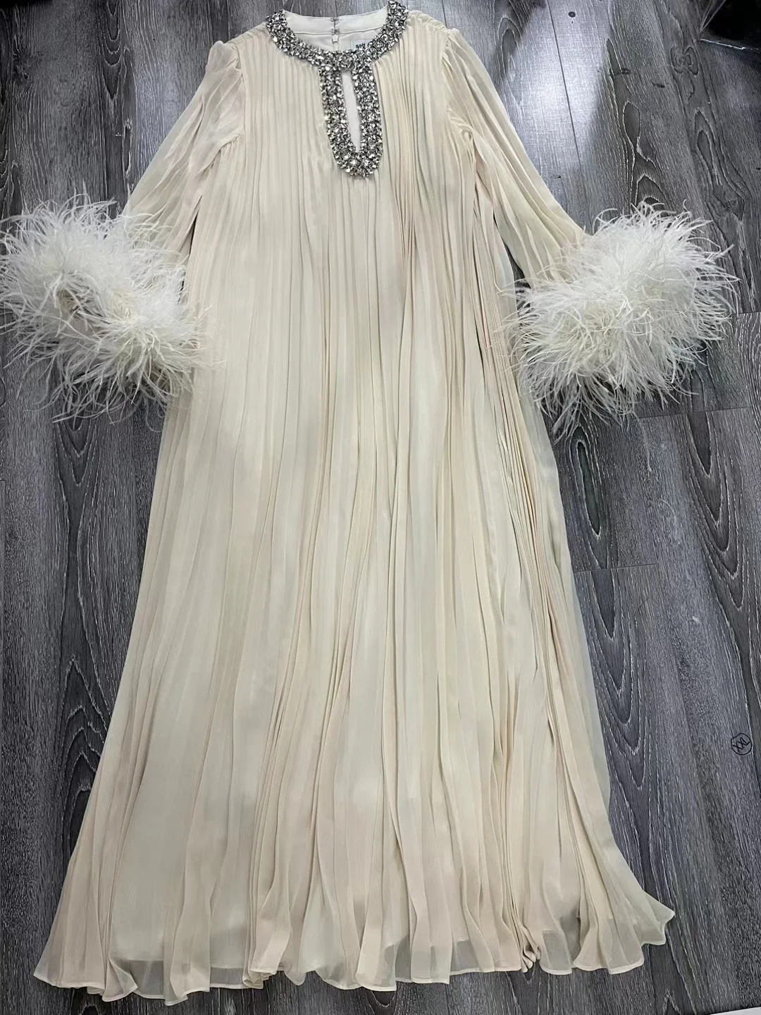 Women Diamond feather decoration long dress sexy dress maxi dresses for women clothing
Women Diamond feather decoration long dress sexy dress maxi dresses for women clothing