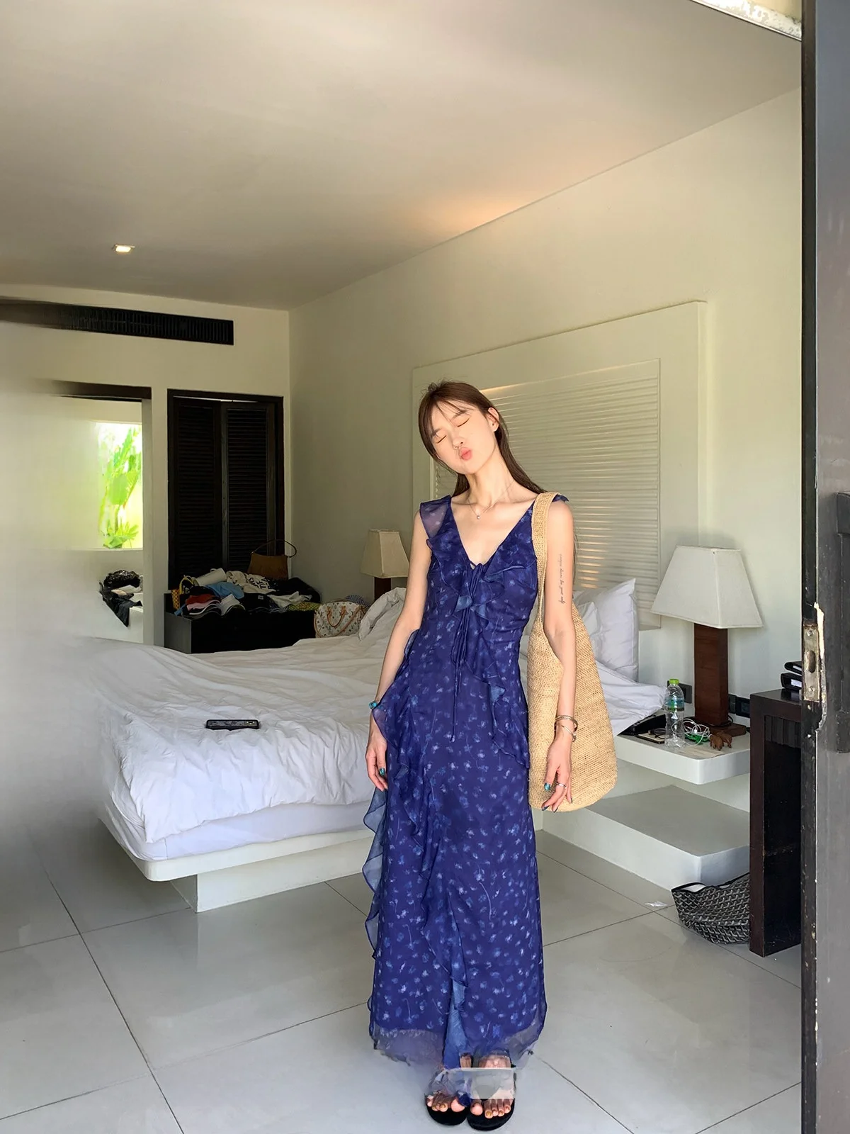 Sweetened V-Neck Long Dress Women's Summer Slim Fit Waist Cinched Dress No Spice Added Fragrant Cilantro Casual Holiday Style
Sweetened V-Neck Long Dress Women's Summer Slim Fit Waist Cinched Dress No Spice Added Fragrant Cilantro Casual Holiday Style