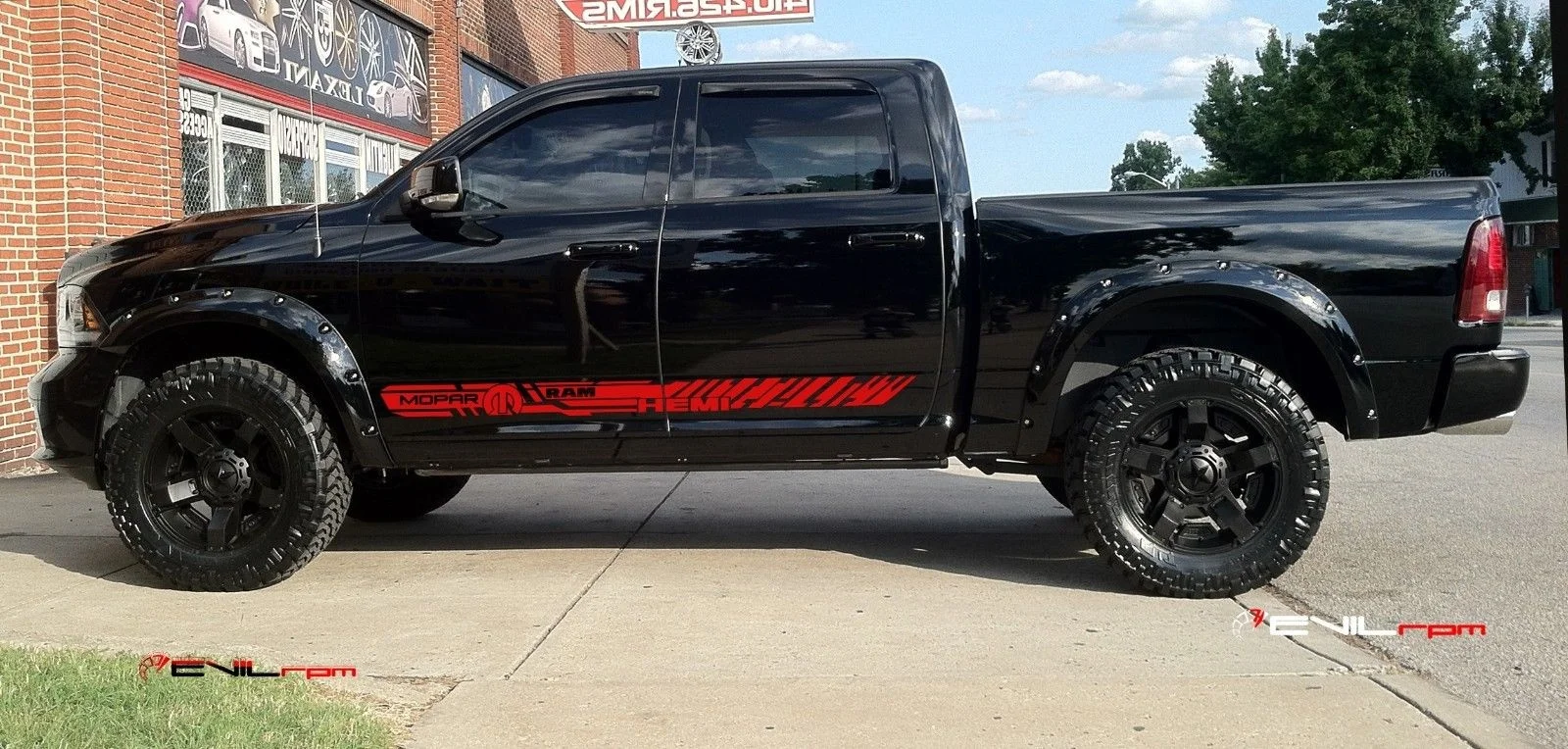 1 Набор/2 шт. Набор наклеек с боковой полосой Dodge Ram дверные полосы mopar rt 1500 2500 автостайлинг
1 Набор/2 шт. Набор наклеек с боковой полосой Dodge Ram дверные полосы mopar rt 1500 2500 автостайлинг
