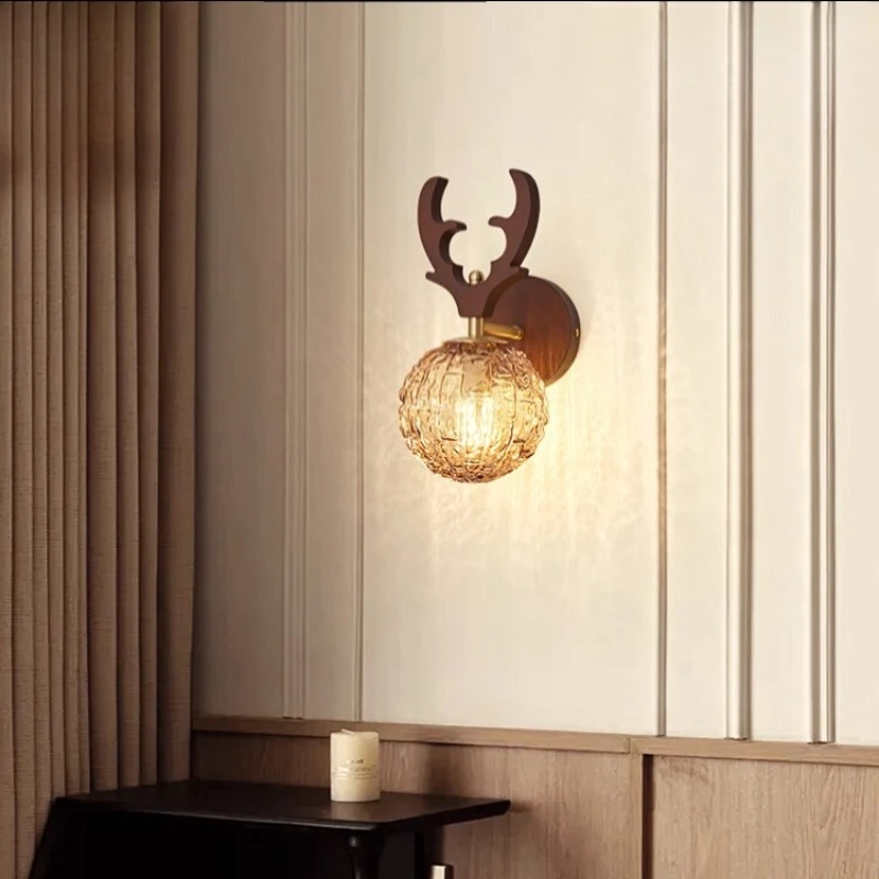 Американский деревянный креативный рога, винтажный настенный светильник для гостиной, дивана, спальни, прикроватный проход, коридор, стеклянные настенные светильники
Американский деревянный креативный рога, винтажный настенный светильник для гостиной, дивана, спальни, прикроватный проход, коридор, стеклянные настенные светильники