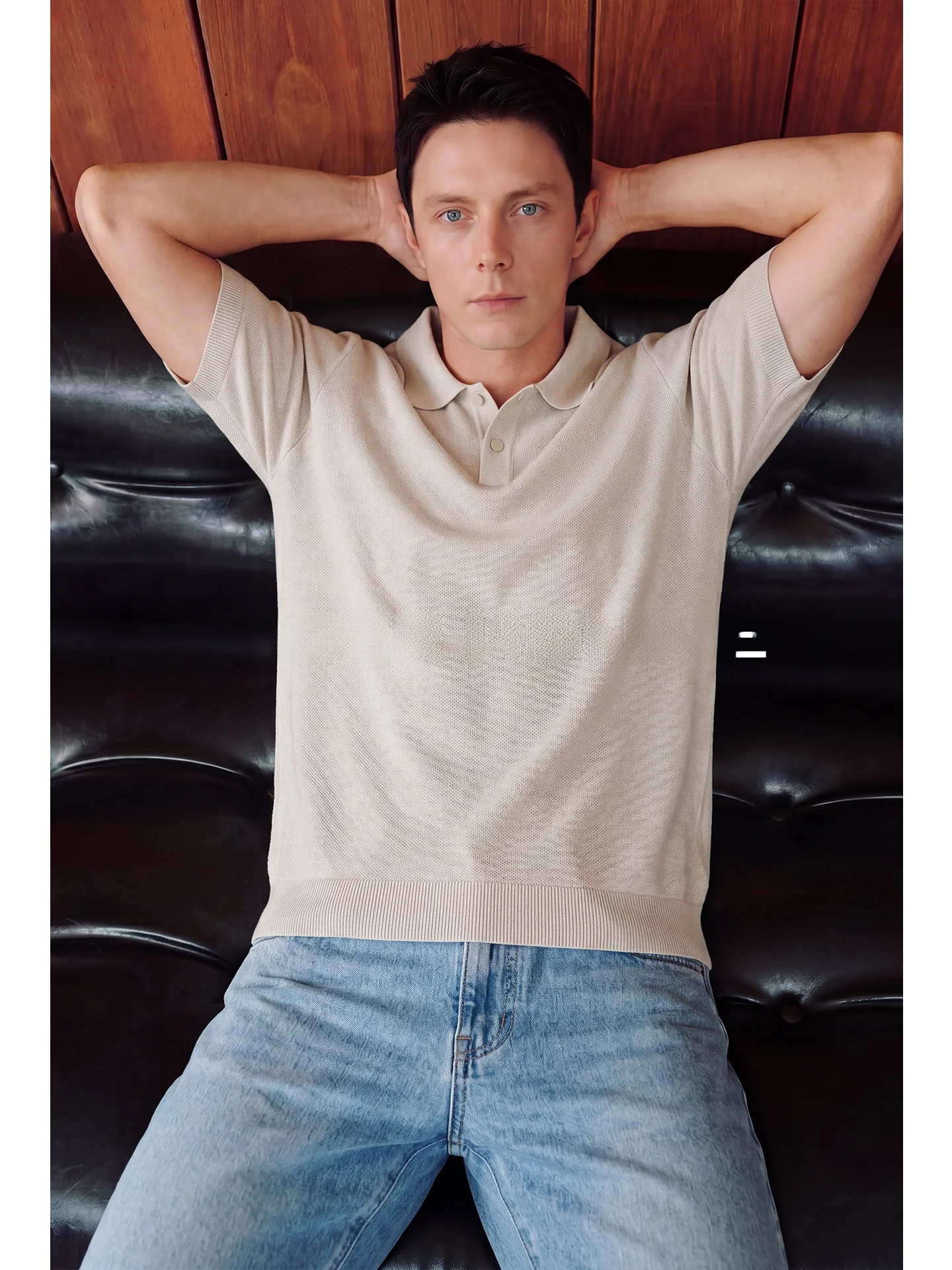 UADER Men's Knitted Short Sleeve Shirt Business Commute Summer Fashion Urban Style Breathable Moisture Wicking T-Shirt
UADER Men's Knitted Short Sleeve Shirt Business Commute Summer Fashion Urban Style Breathable Moisture Wicking T-Shirt