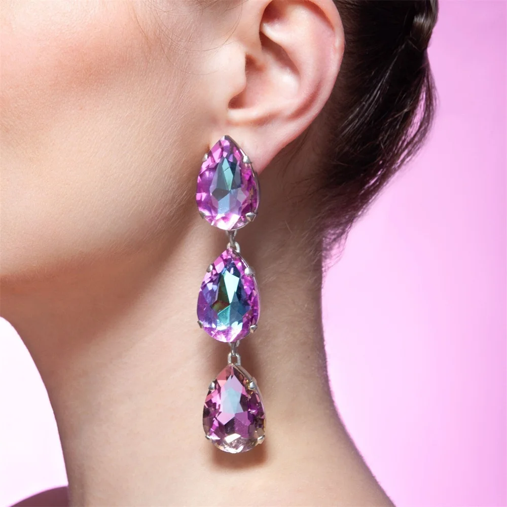 Exquisite Shiny Three Layer AB Colour Large Gem Water Drop Pendant Earrings Ladies Fashion Bling Crystal Long Earrings Jewelry 
Exquisite Shiny Three Layer AB Colour Large Gem Water Drop Pendant Earrings Ladies Fashion Bling Crystal Long Earrings Jewelry