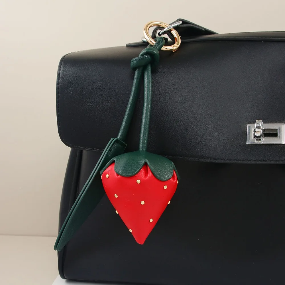 Woven Flower Strawberry Bag Pendant Braided Rope Backpack Accessories PU Leather Pendant Cherry Car Keyring Fruit Keychain Men
Woven Flower Strawberry Bag Pendant Braided Rope Backpack Accessories PU Leather Pendant Cherry Car Keyring Fruit Keychain Men