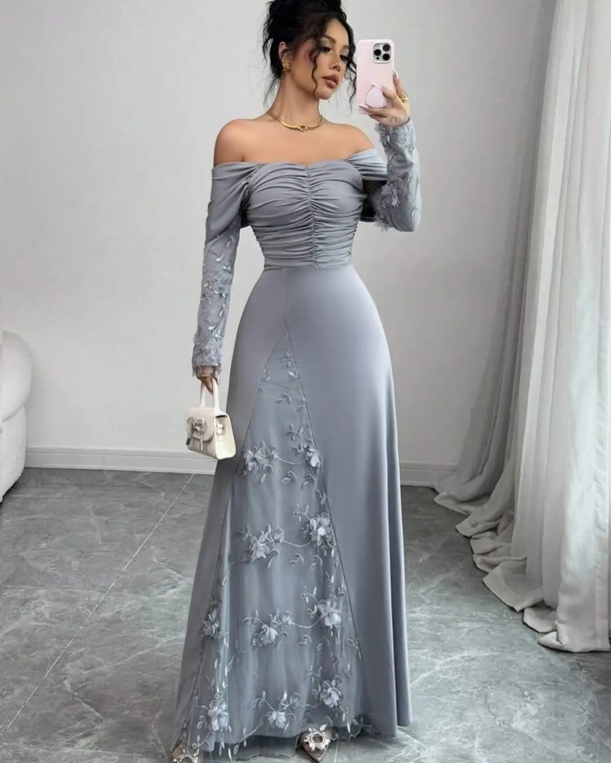 Customized High Quality Jersey Off the Shoulder Flowers Evening Dresses Delicate Long Sleeves Custom Made Celebrity Go
Customized High Quality Jersey Off the Shoulder Flowers Evening Dresses Delicate Long Sleeves Custom Made Celebrity Go