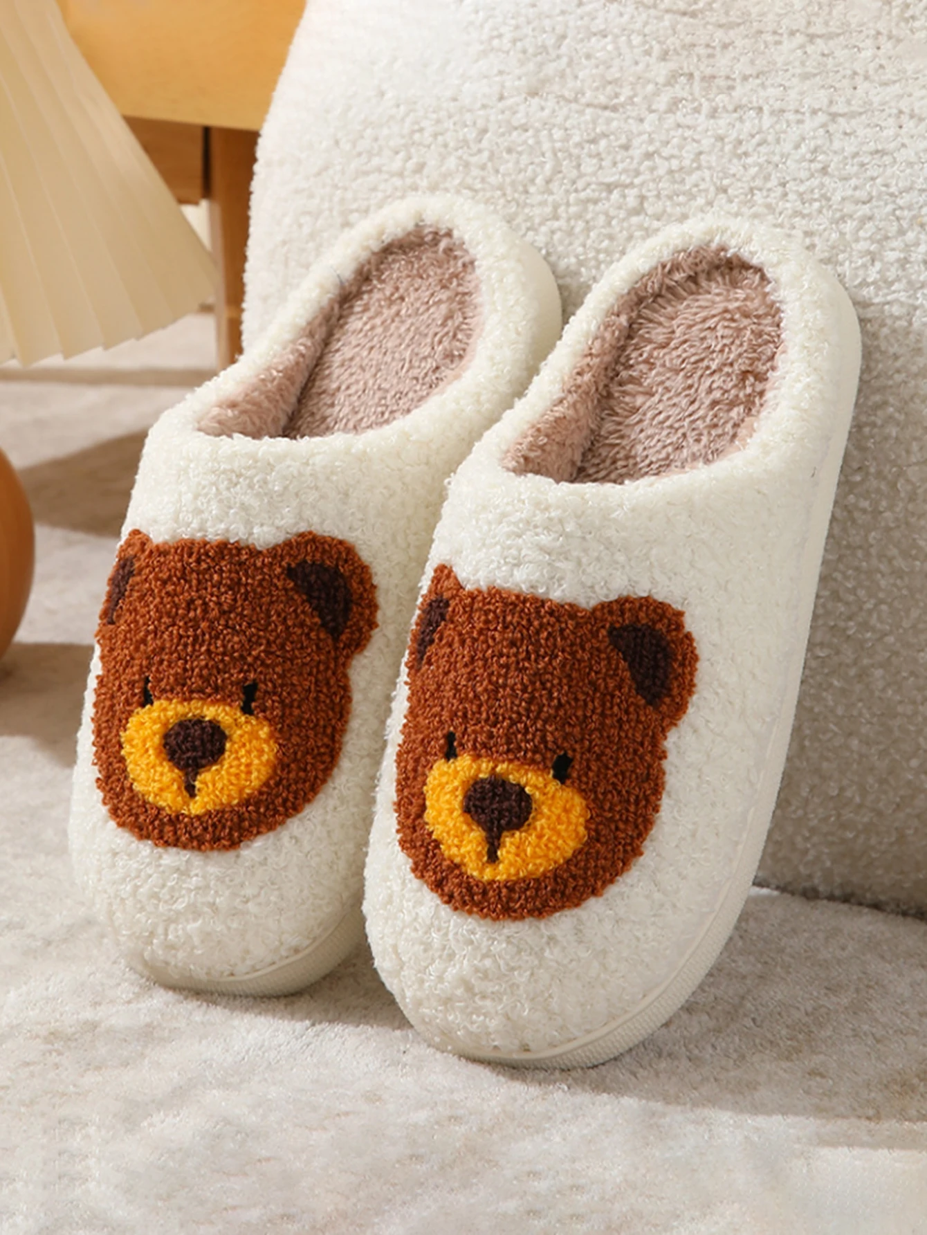 Autumn Winter Cute Brown Bear Head Plush Slippers, Lovely Embroidered Warm Anti-Slip Unisex Home Closed Toe Slippers
Autumn Winter Cute Brown Bear Head Plush Slippers, Lovely Embroidered Warm Anti-Slip Unisex Home Closed Toe Slippers