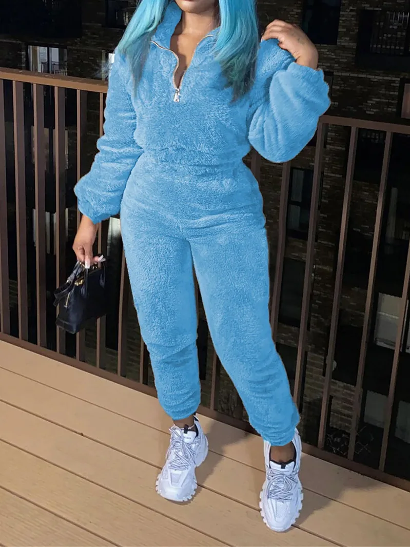 Solid Plush Two Piece Set Casual Home Warm Suit For Women Fashion New Zipper Lapel Pullover Top Elastic Waist Trousers Suit
Solid Plush Two Piece Set Casual Home Warm Suit For Women Fashion New Zipper Lapel Pullover Top Elastic Waist Trousers Suit