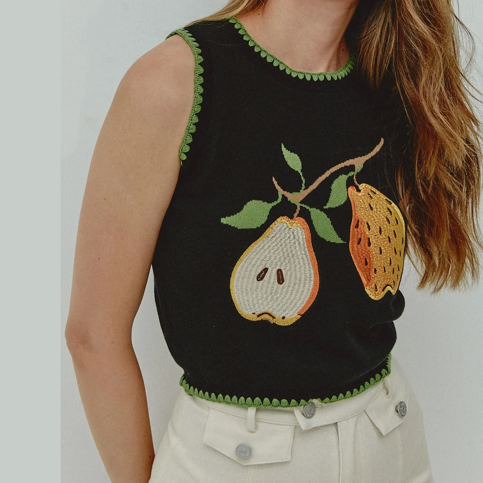 2025 Women's Bordered Print Knit Sweater Vest Fashionable Croissant Round Neck Sleeveless Sweet Crop Tops
2025 Women's Bordered Print Knit Sweater Vest Fashionable Croissant Round Neck Sleeveless Sweet Crop Tops
