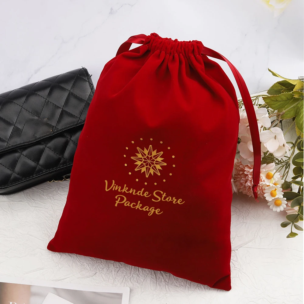 100 шт., бархатные сумки на шнурке с логотипом, персонализированные сумки для упаковки ювелирных изделий, ожерелье, серьги, кольца, мешок для хранения, свадебный подарок 
100 шт., бархатные сумки на шнурке с логотипом, персонализированные сумки для упаковки ювелирных изделий, ожерелье, серьги, кольца, мешок для хранения, свадебный подарок
