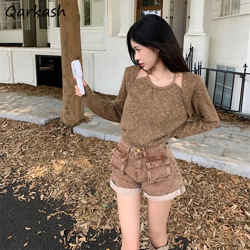 Long Sleeve Pullovers Women Design Fake Two Pieces Halter Hollow Out Short Knitted Sweaters Loose Hotsweet Streetwear Outerwear
Long Sleeve Pullovers Women Design Fake Two Pieces Halter Hollow Out Short Knitted Sweaters Loose Hotsweet Streetwear Outerwear